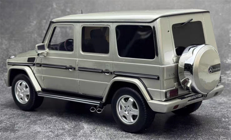 OTTO Mercedes Benz G55 AMG 2003 silver Limited Edition 1:18 Car Pre-built Model view5