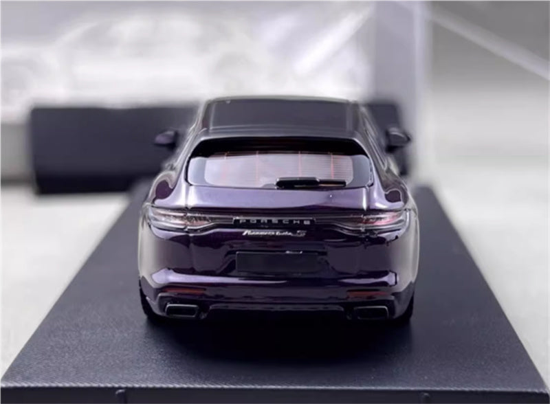 Rhino Model Porsche Panamera Hunting Edition Limited Edition 699PCS ONLY Purple - Comes with luggage 1:64 Car Pre-built Model view6