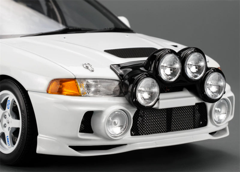 1:18 Mitsubishi Lancer Evolution IV GSR  WHITE / BONNET RALLY LAMP POD MOTORHELIX Limited Edition 499PCS ONLY DIECAST Model