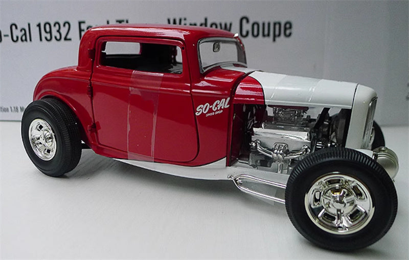 ACME So-Cal 1932 Ford Three Window Coupe red Limited Edition 1:18 Car Pre-built Model
