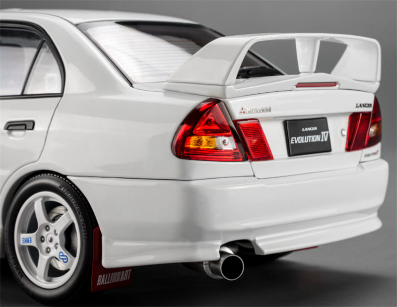 1:18 Mitsubishi Lancer Evolution IV GSR  WHITE / BONNET RALLY LAMP POD MOTORHELIX Limited Edition 499PCS ONLY DIECAST Model