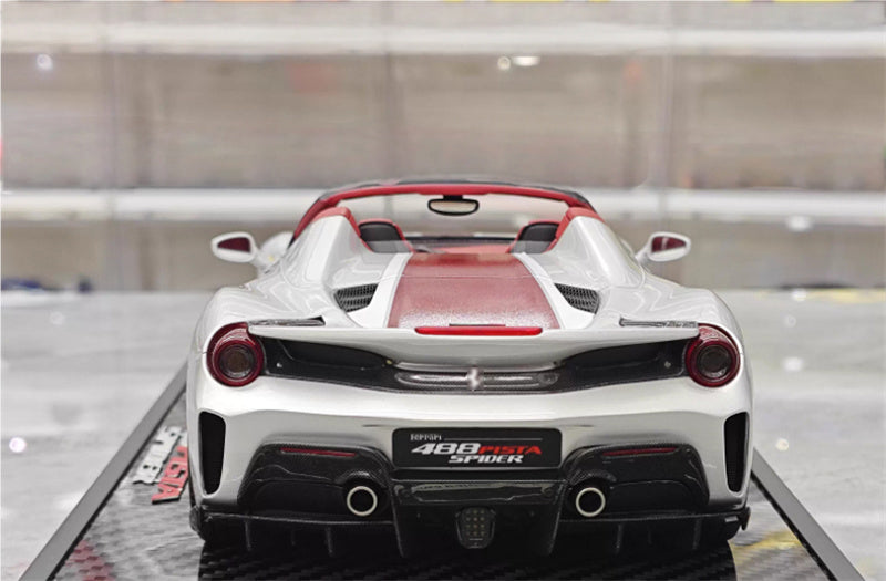 BBR MODELS FERRARI 488 Pista Spider convertible Silver calipers Carbon fiber base Limited Edition 28PCS ONLY 1:18 Car Pre-built Model view7