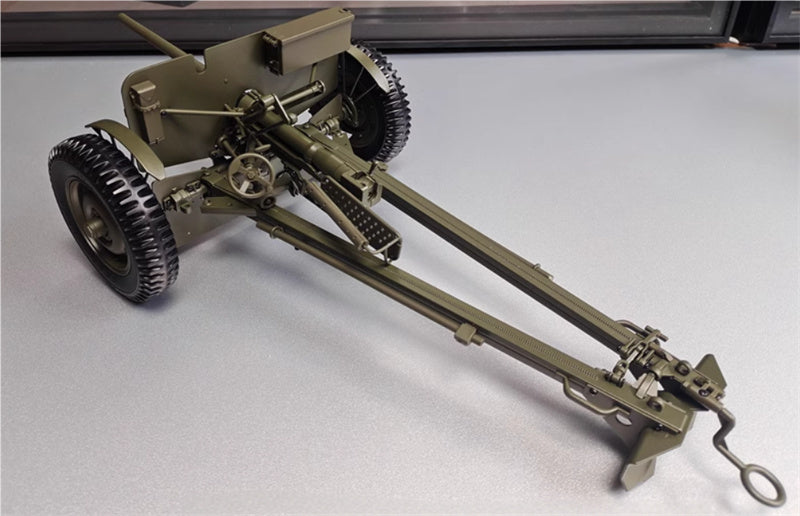 PREMIUM X 1943 Jeep Wells MB Trailer M3 Anti Tank Set Olive green 1:8 DIECAST Tank