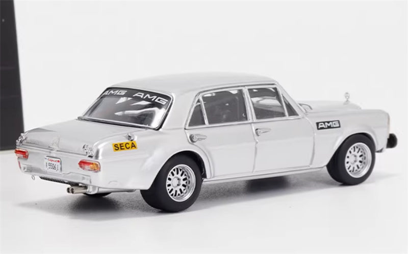 Liberty 64 Mercedes Benz 300SEL AMG W109 Silver Silver Wheel 1:64 Car Pre-built Airliner Model Display view5