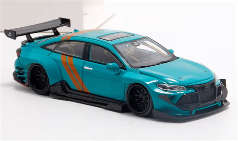 LeManFang Toyota Avalon Mk4 XX50 Wide Body Car green 1:64 Car Pre-built Model view5