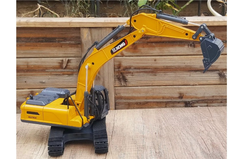 XCMG XE270GK Excavator Yellow 1:40 Truck Pre-built Airliner Model Display view5