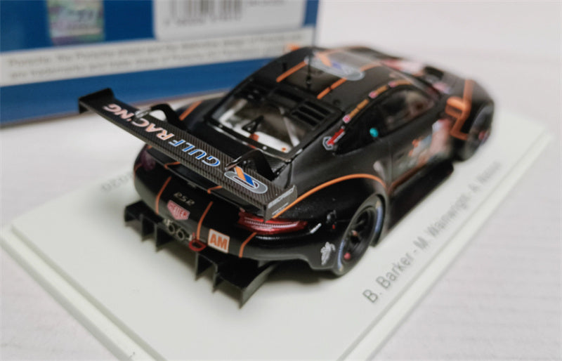 Spark Porsche 911 RSR Gulf Racing #86 24h Le Mans 2020 B.Barker Black 1:43 Car Pre-built Model view3