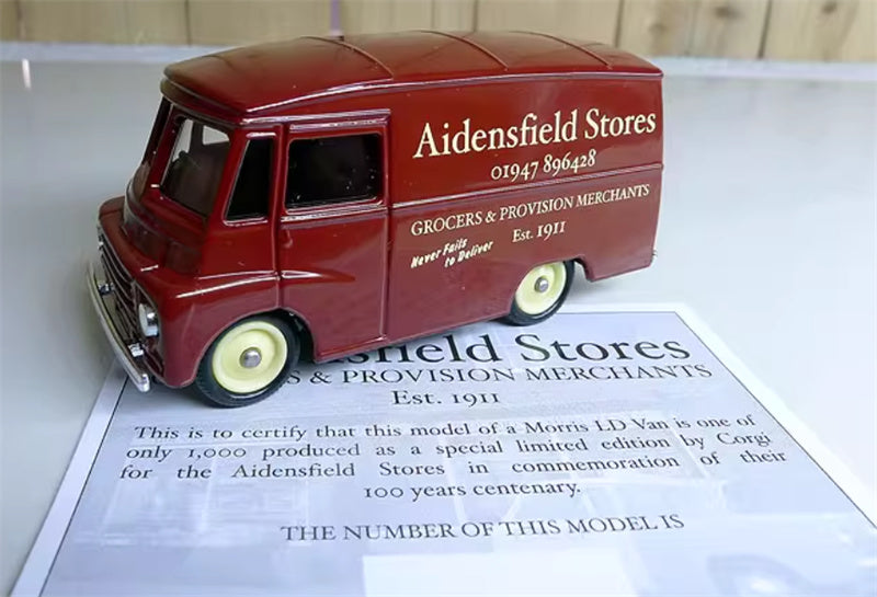 CORGI Aidensfield Stores Limited Edition Morris LD Van wine red 1:76 Truck Pre-built Model