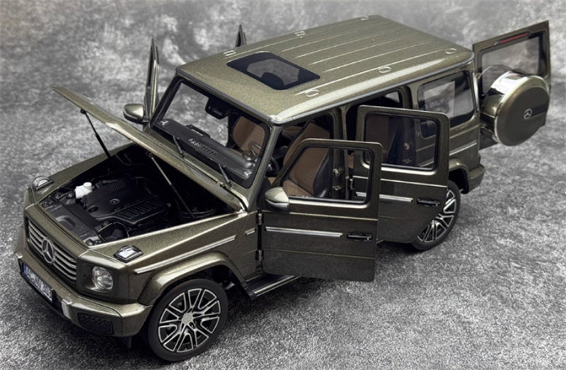 NOREV 2024 Mercedes Benz G500 G-Class off-road olive drab 1:18 Car Pre-built Model view8
