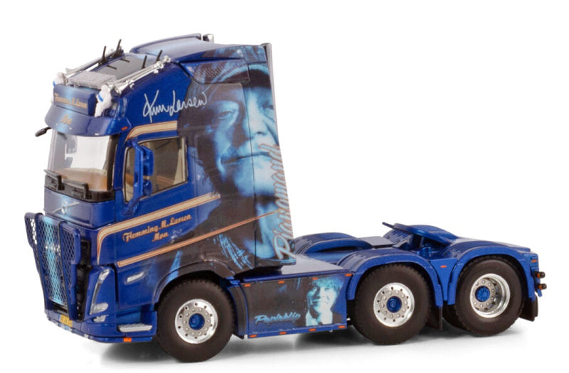 WSI VOLVO FH5 GLOBETROTTER XL 6X2 TWIN STEER Flemming M. Larsen 1:50 Truck Pre-built Model