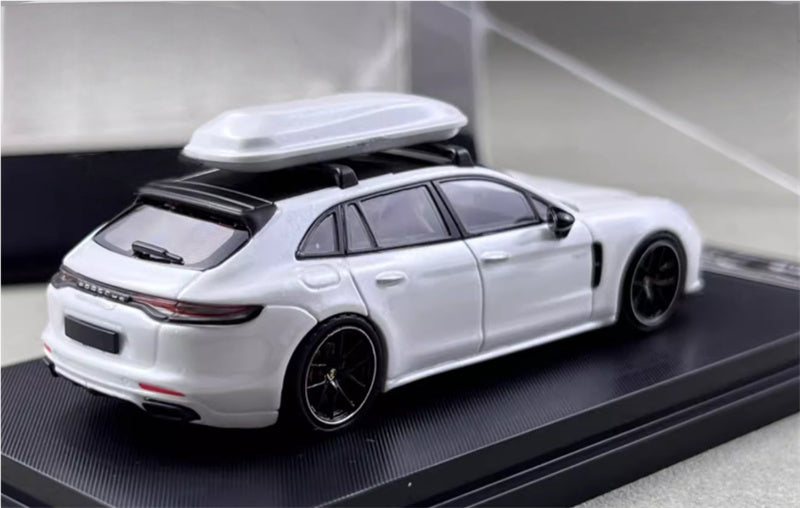 Rhino Model Porsche Panamera Hunting Edition Limited Edition 699PCS ONLY Pearlescent White - Comes with luggage 1:64 Car Pre-built Model view4