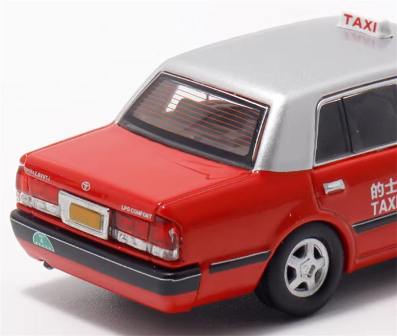 LMLF MODEL Toyota Crown Comfort Hong Kong Kowloon Taxi Red 1:64 Car Pre-built Model view6