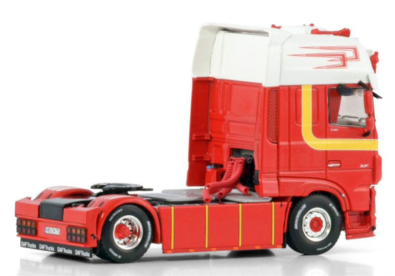 WSI DAF XF SUPER SPACE CAB MY2017 Michael / Naujok 1:50 Truck Pre-built Model