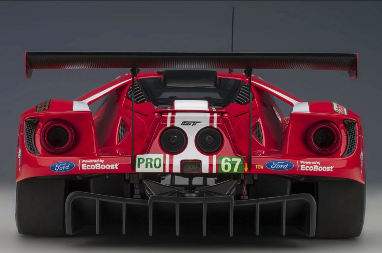 AUTOART Ford GT GTE Pro 24h 2019 Le Mans #67 EcoBoost Castrol EDGE Michelin GT WEC Pro Total 1:18 Car Pre-built Model view8