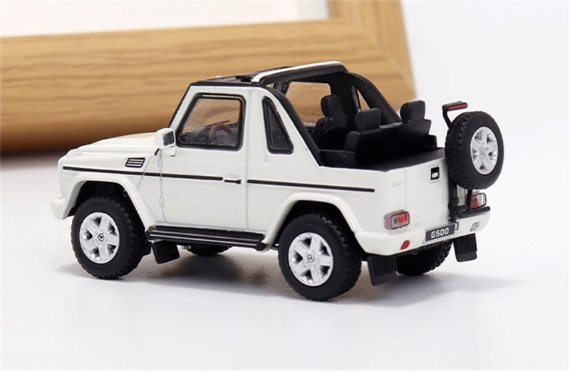 GCD Mercedes benz G500 two-door short-wheelbase convertible off-road with roof with 4 tires white LHD 1:64 Car Pre-built Model view3
