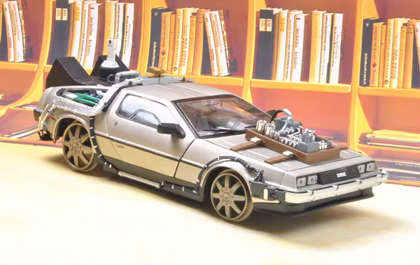 1:18 Delorean DMC12 time machine    Sun Star Track version DIECAST car Model