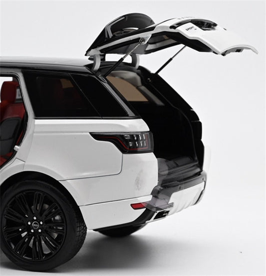 WHELART Range Rover Sport 2018 white - Black wheels 1:18 Car Pre-built Model view2