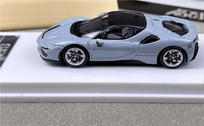 Solo Model Ferrari SF90 supercar Grey hardtop 1:64 Car Pre-built Airliner Model Display view3