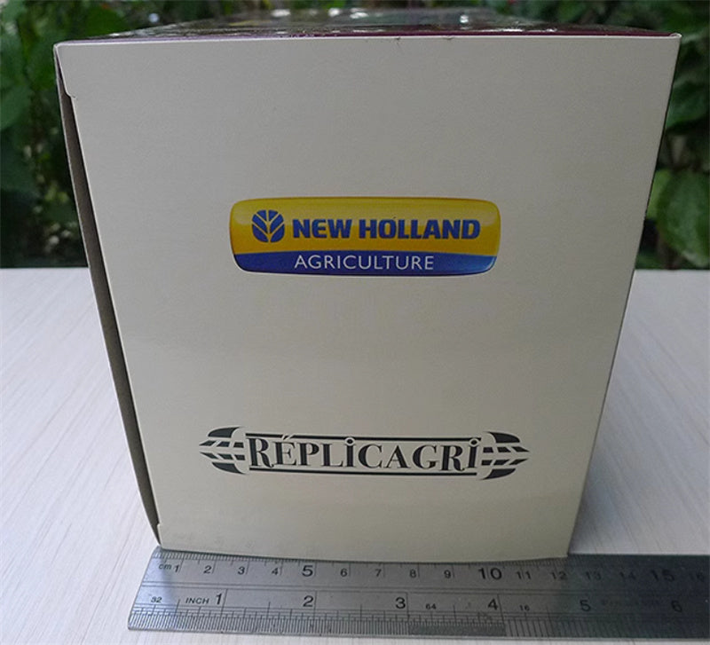 REPLICAGRI Fiat 1380DT New Holland agricultural tractor Red 1:32 Truck Pre-built Model