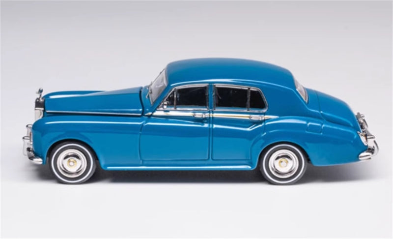 GFCC 1965 Rolls Royce Silver Cloud III classic car Vintage Blue LHD 1:64 car Pre-built Model view2