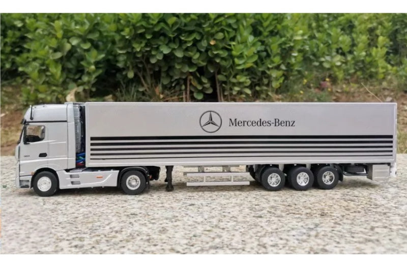 Mercedes ACTROS Shipping Container Truck Original factory silver 1:50 Truck Pre-built Airliner Model Display view3