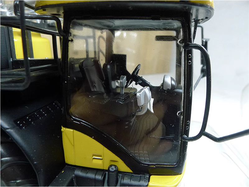 NORSCOT Challenger Rogator 655 New Spray Machine Agricultural Vehicle Yellow 1:32 Truck Pre-built Model