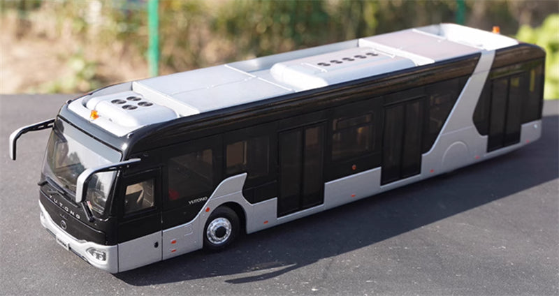 Yutong Yutong Airport Shuttle Bus New Energy Silver 1:42 Bus Pre-built Model