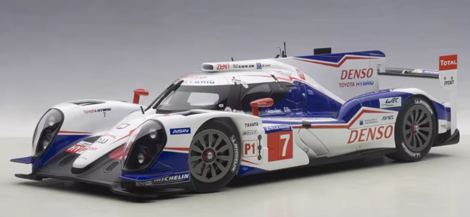 AUTOART Toyota TS040 Hybrid Endurance Race #7 1:18 Car Pre-built Model view1