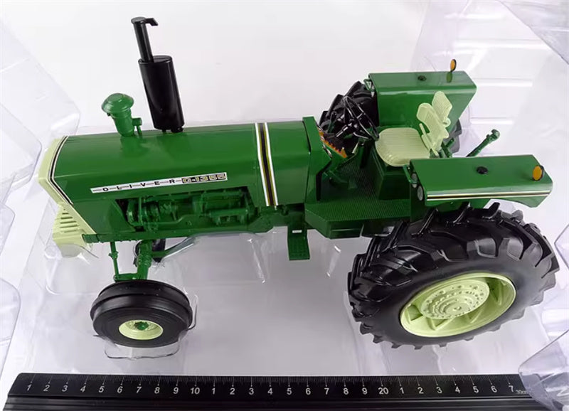SpecCast Oliver G-1355 agricultural tractor green 1:16 Truck Pre-built Model