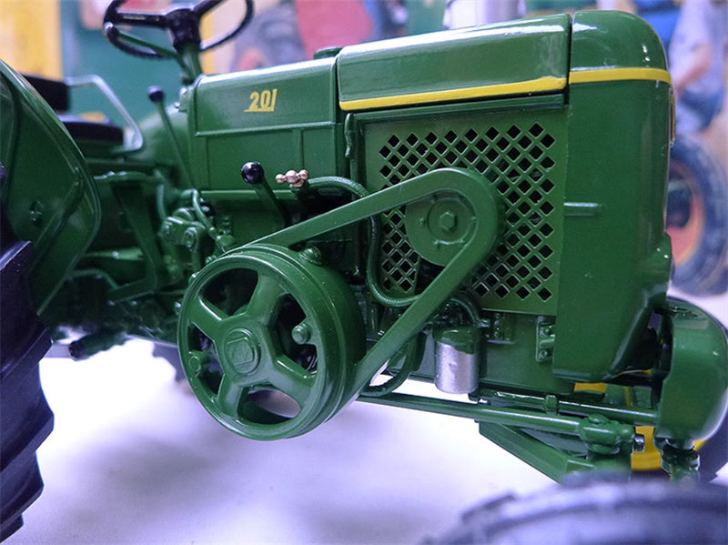 REPLICAGRI SFV 201 European classical tractor green 1:16 Truck Pre-built Model