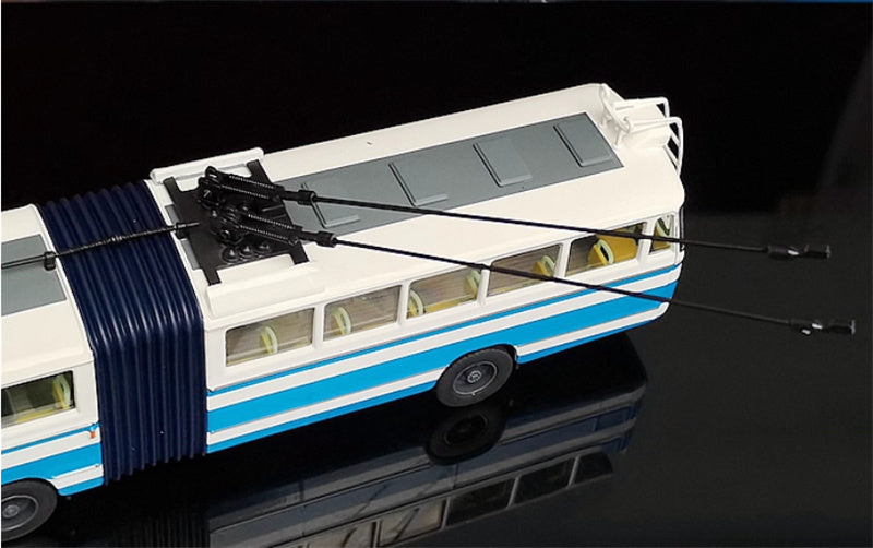 AUTO-GLIMPSE Shanghai Bus SK561G articulated trolley bus blue 1:64 Bus Pre-built Model view2