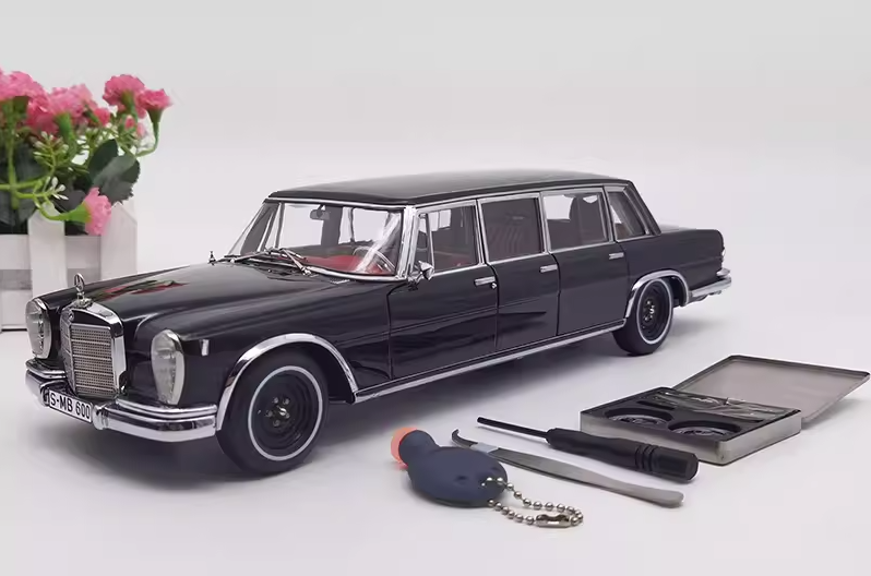 CMC Mercedes Benz 600 Pullman （W 100） black 1:18car Pre-a Model