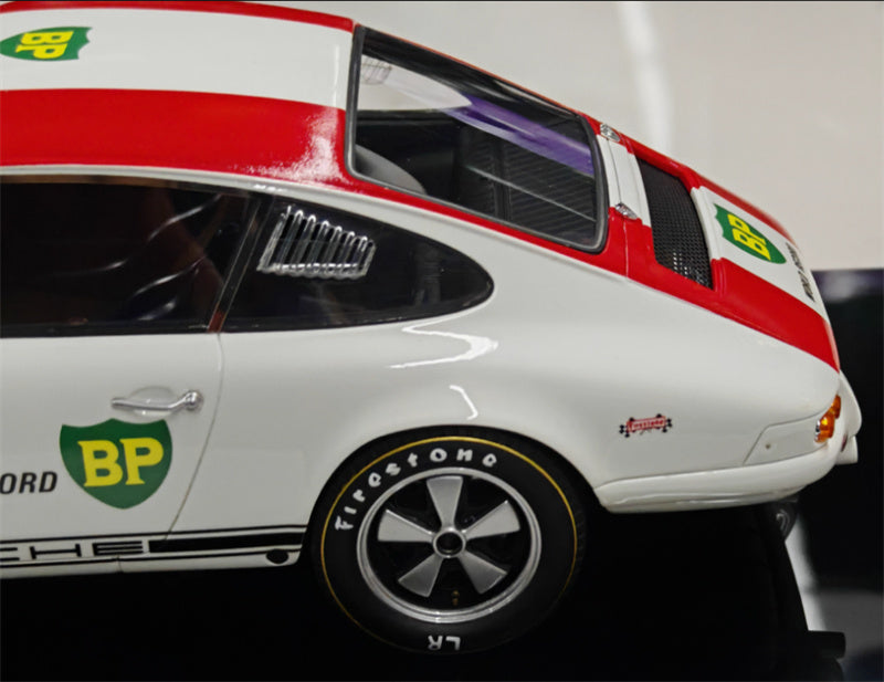 1:18 Porsche 911R 1967 Amalgam Resin Car Model view2
