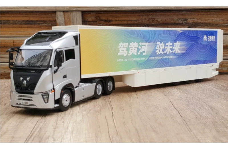 Sinotruk New Yellow River Container Truck silver 1:36 Truck Pre-built Airliner Model Display view10