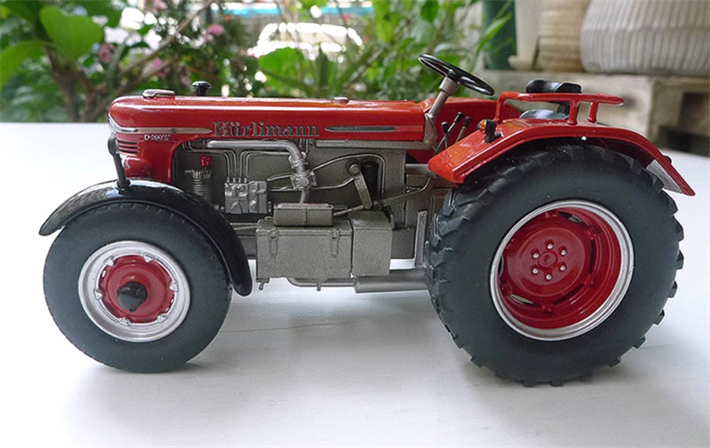 SCHUCO Hurlimann D 200 S. rot European classical tractor 1:32 Truck Pre-built Model