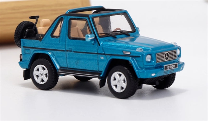 GCD Mercedes benz G500 two-door short-wheelbase convertible off-road with roof comes with 4 tires blue LHD 1:64 Car Pre-built Model view1
