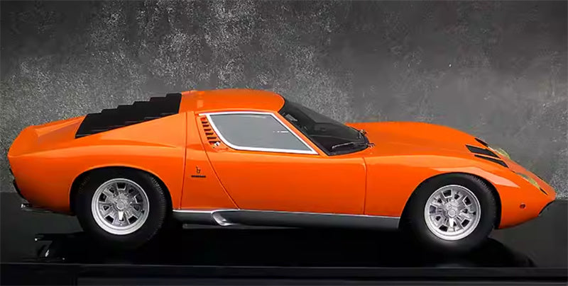 AMALGAM Lamborghini Miura P400 SV orange 1:18 Car Pre-built Model view6
