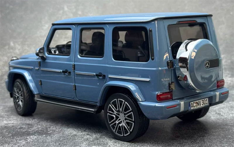 1:18 Mercedes-Benz G500 Classe 2024 Black - with luggage rack NOREV  DIECAST Model