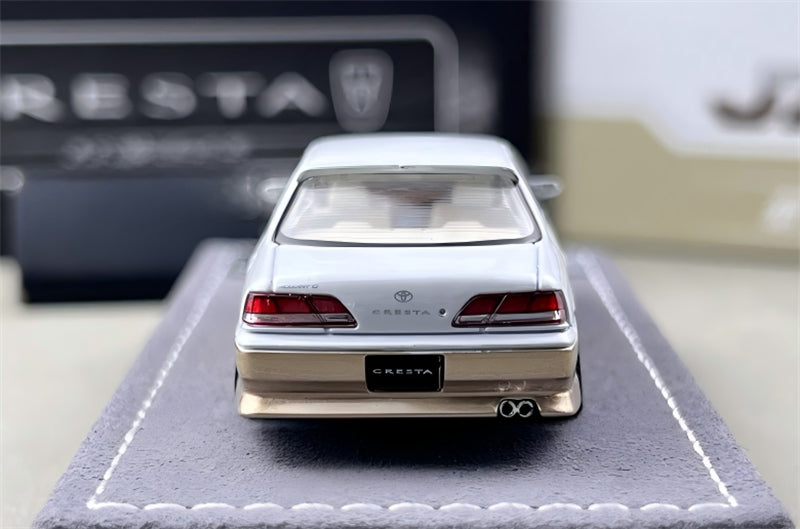 1:64 Toyota Cresta White/Gold 2-tone Mortal Model Limited Edition 1499PCS ONLY DIECAST Civil Car Model