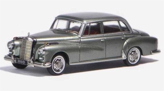 GFCC Mercedes Benz 300D 1959 classic car Metallic Green LHD 1:64 car Pre-built Model view1