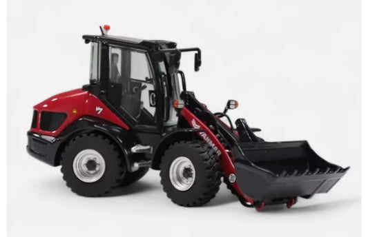 1:50 YANMAR V7 NZG Diecast Model view1
