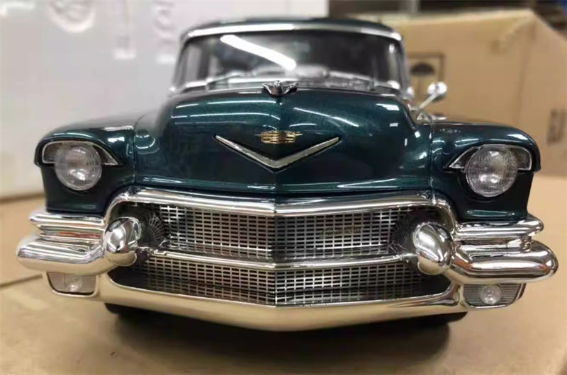 GLM Cadillac Fleetwood 75 Limousine 1956 Metal green 1:18 Car Pre-built Model