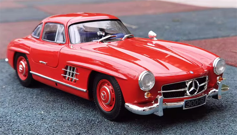 MINICHAMPS Mercedes Benz 300 SL W198 Coupe 1954 Red with blue interior 1:18 Car Pre-built Model view4
