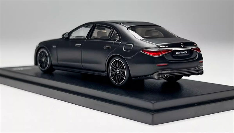 Almost Real Mercedes - AMG S 63 E Performance 2023 Night black magno 1:64 Car Pre-built Airliner Model Display view2