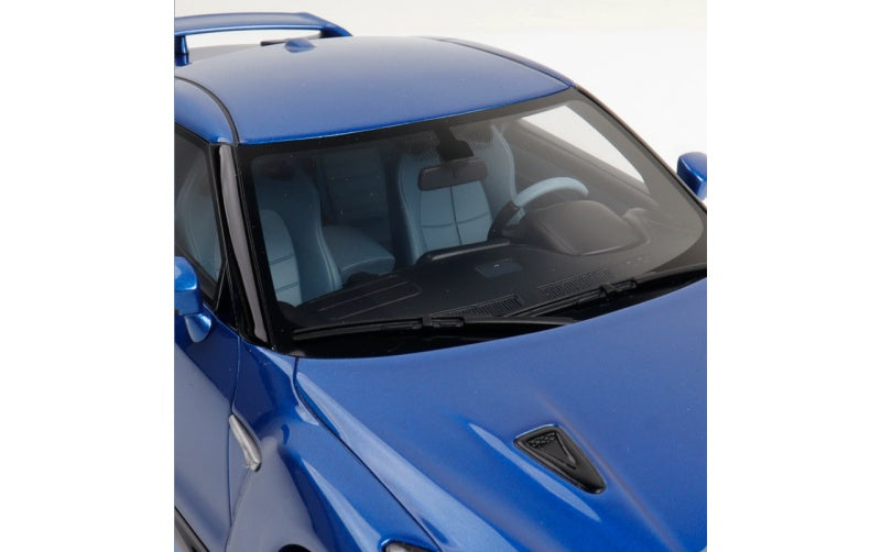 1:18 Nissan GT-R (R35) Blue GT Spirit Limited Edition Resin Car Model