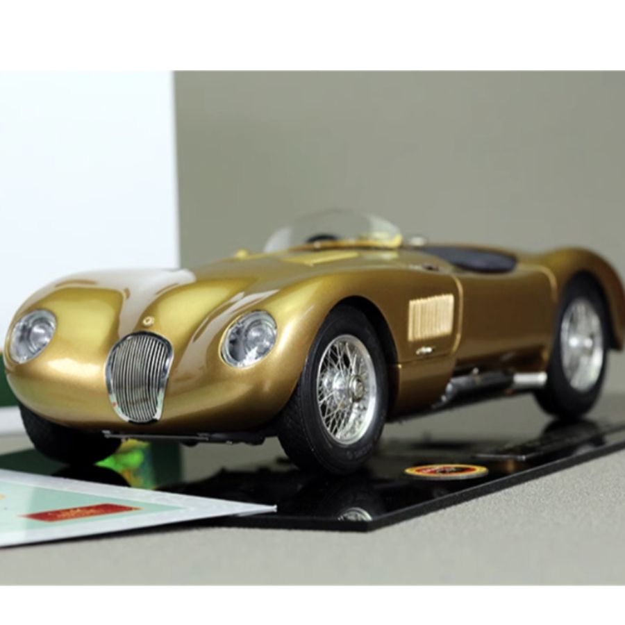 CMC Jaguar C-Type 1952 25th Anniversary Edition golden Limited Edition 1:18 DIECAST Car