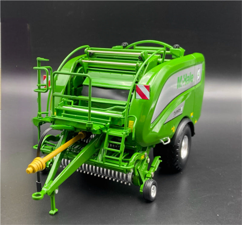 1:32 McHale Fusion4 USK DIECAST Model view1