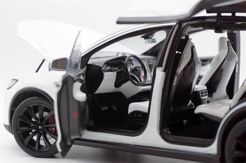 TESLA MODEL X pure electric SUV Pearlescent white 1:18 Car Pre-built Model