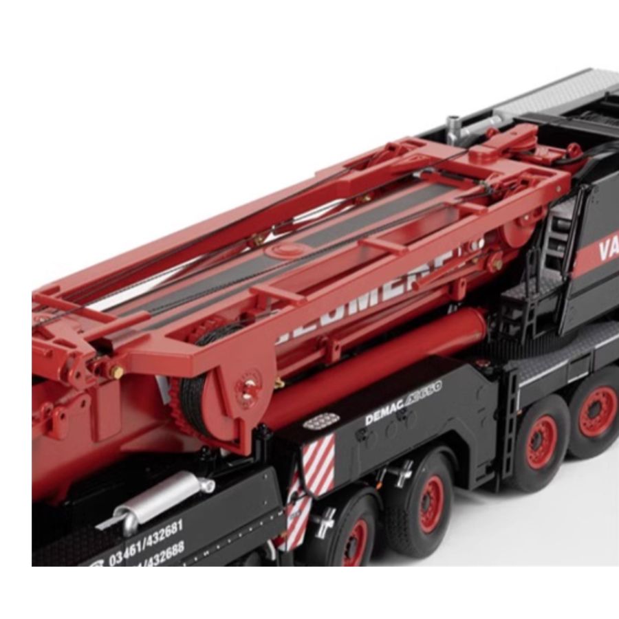 Mammoet Demag AC650 Crane Van Seumeren Kit 1:50 DIECAST Truck Lorry