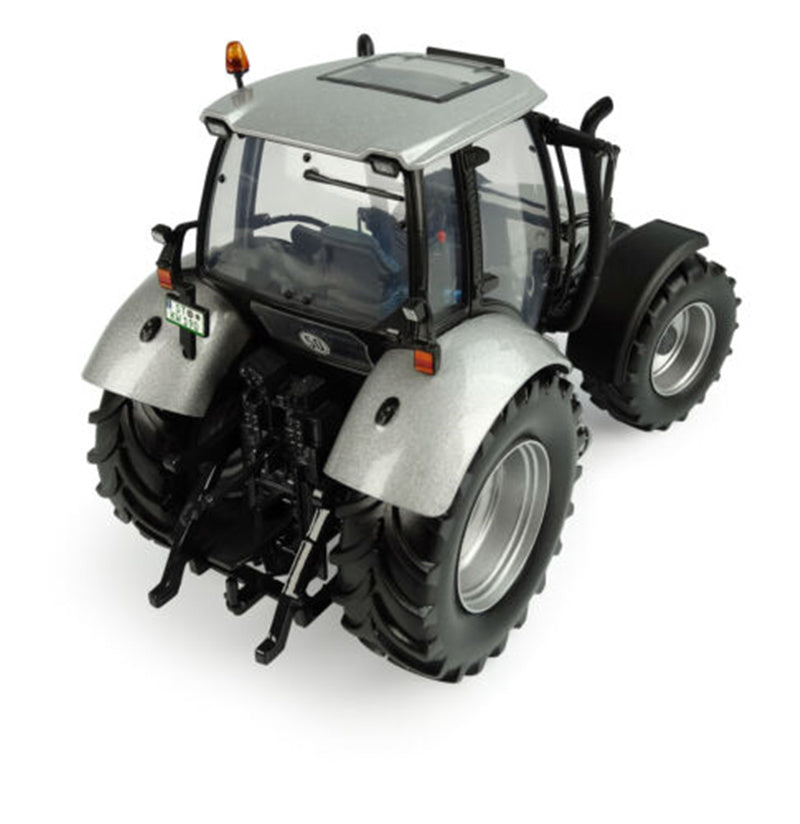Universal Hobbies Deutz-Fahr Agrotron MK3 120 Limited Edititon Special Design No 555 1/32 Truck Pre-built Model